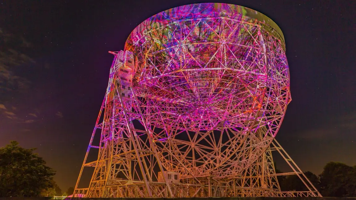 Lovell Telescope at Jodrell Bank, Simon James 