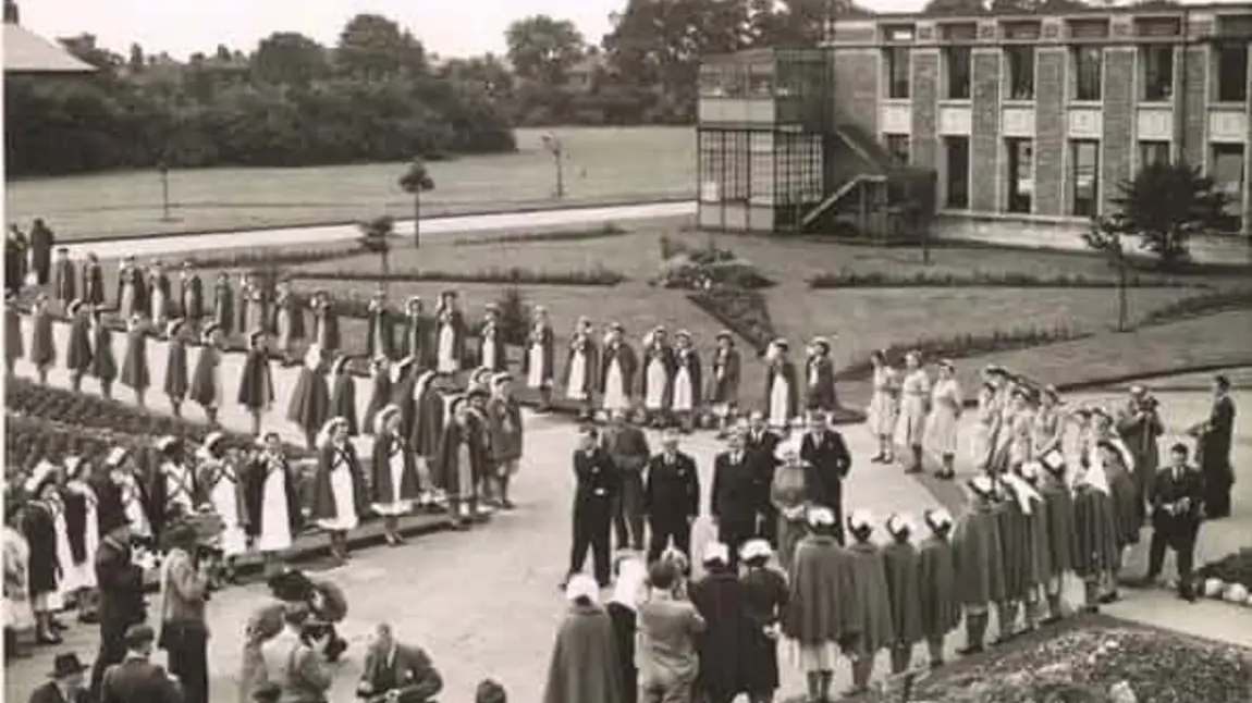 £785,000 birthday gift for NHS project Nurses welcome Aneurin Bevan into a hospital on the first day of the NHS