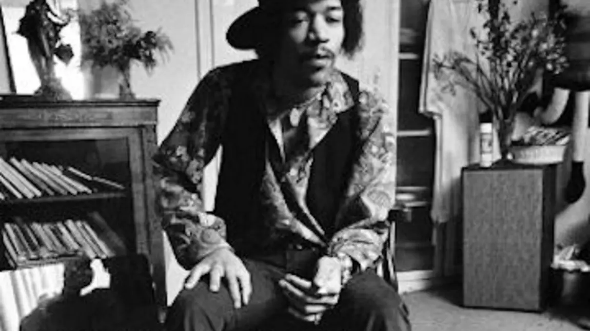 Jimi Hendrix in his 23 Brook Street flat