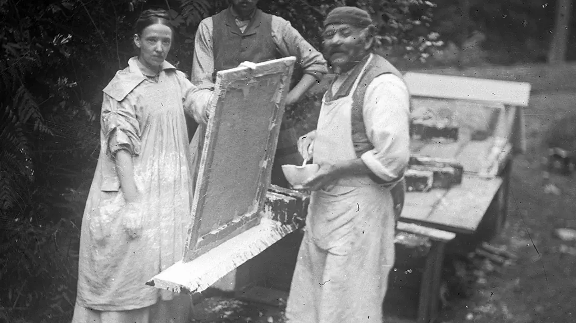 Victorian designer Mary Watts and helpers 