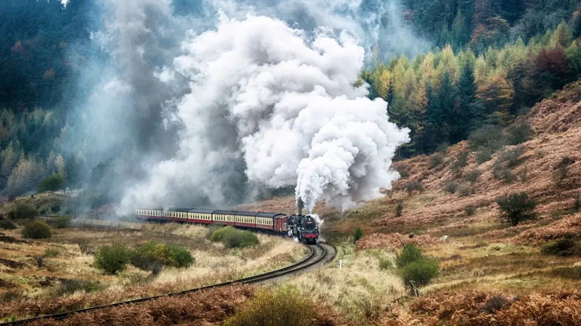 Full steam ahead: North Yorkshire Moors Railway begins ‘magnificent journey’ Steam train on the tracks of the North Yorkshire Moors Railway