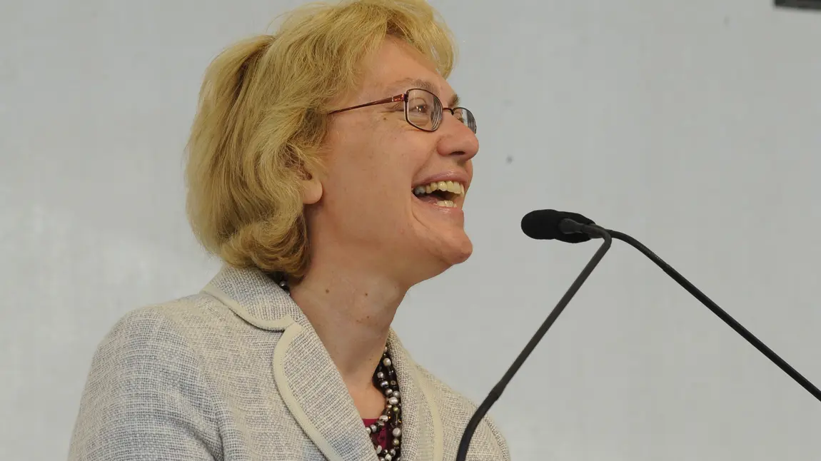 Carole Souter giving a speech at the opening