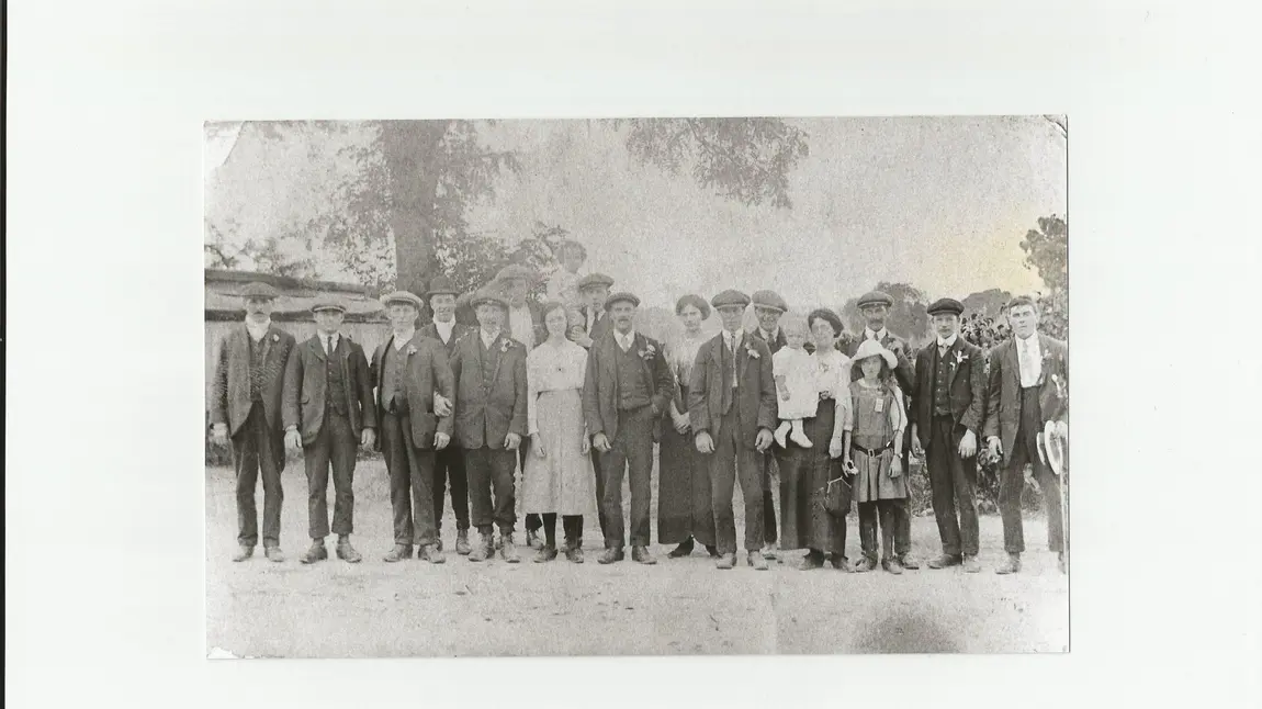 Tracing the impact of the Somme on rural communities Farmworkers and their families at Linton station, Cambridgeshire, August 1914