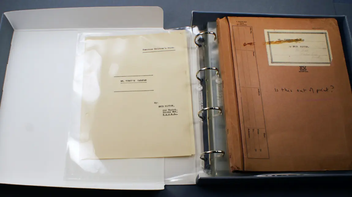A typescript of 'Mr Trumpy's Caravan' A typescript of 'Mr Trumpy's Caravan'