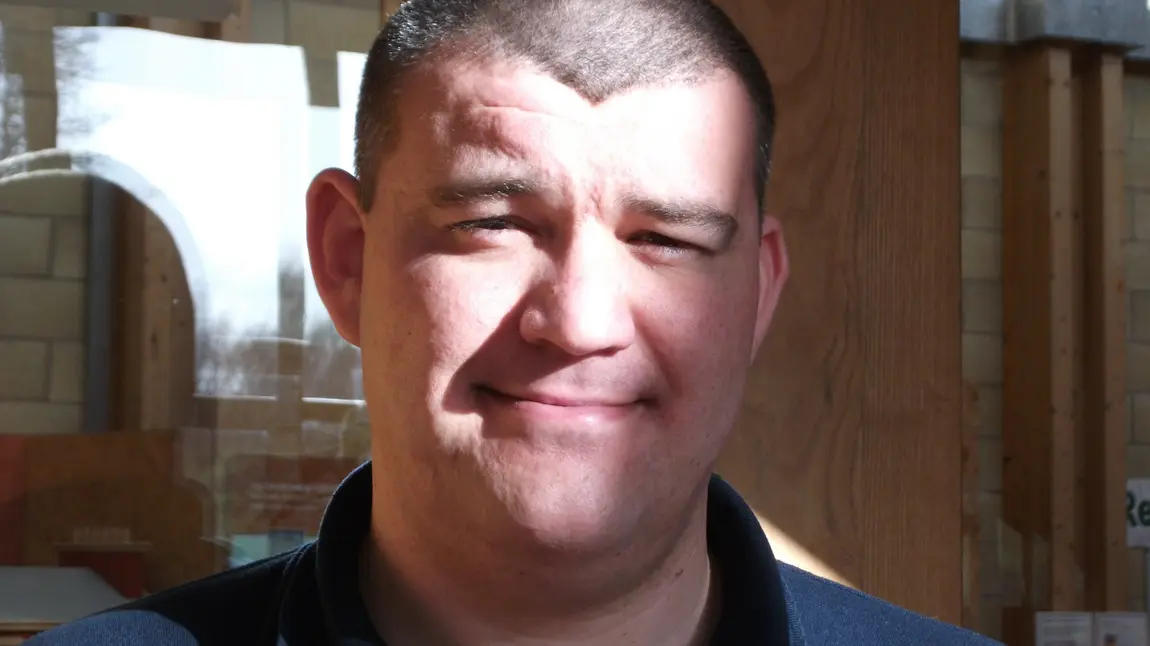 Access all ages - how to engage with volunteers Nick Hague, Countryside Ranger at Oadby and Wigston Borough Council