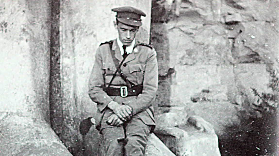 Images of Egypt and Palestine A British officer on duty in Egypt