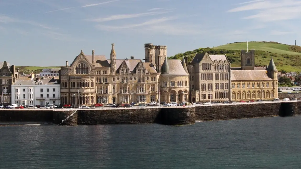 £10miliwn o gefnogaeth i brifysgol hynaf Cymru Prifysgol Aberystwyth