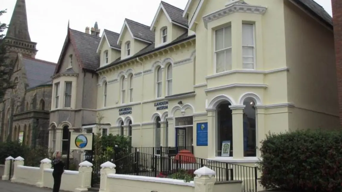 Amgueddfa Llandudno yn dathlu Gŵyl Amgueddfeydd Cymru mewn steil trwy ennill grant Cronfa Dreftadaeth y Loteri Amgueddfa Llandudno yn dathlu Gŵyl Amgueddfeydd Cymru mewn steil trwy ennill grant Cronfa Dreftadaeth y Loteri