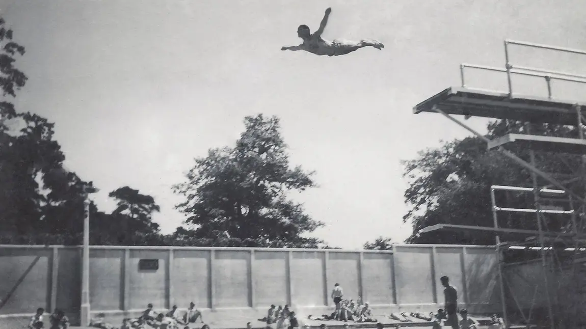 Still waters run deep at Ipswich’s Broomhill Pool A diver using Broomhill Pool in its heyday