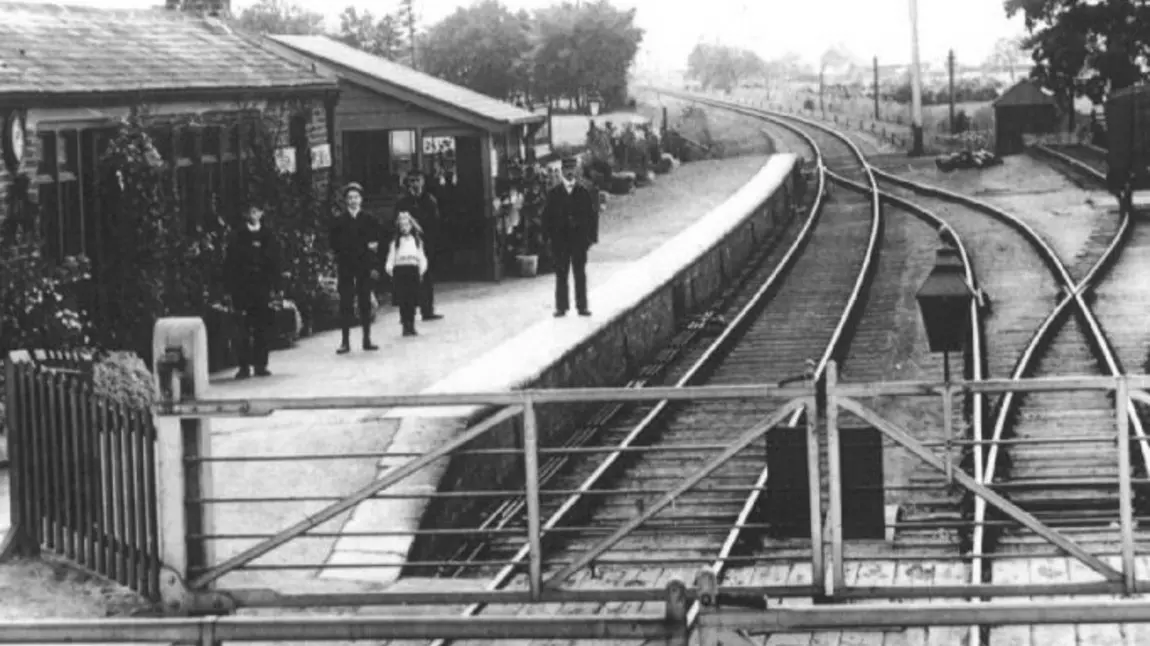 Historical photograph of Scruton Station in the 1900s