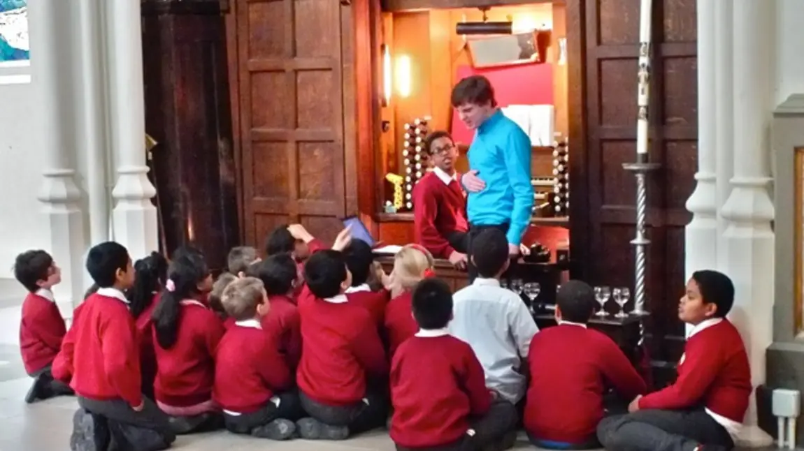 Class lesson at St John's, Hyde Park Class lesson at St John's, Hyde Park