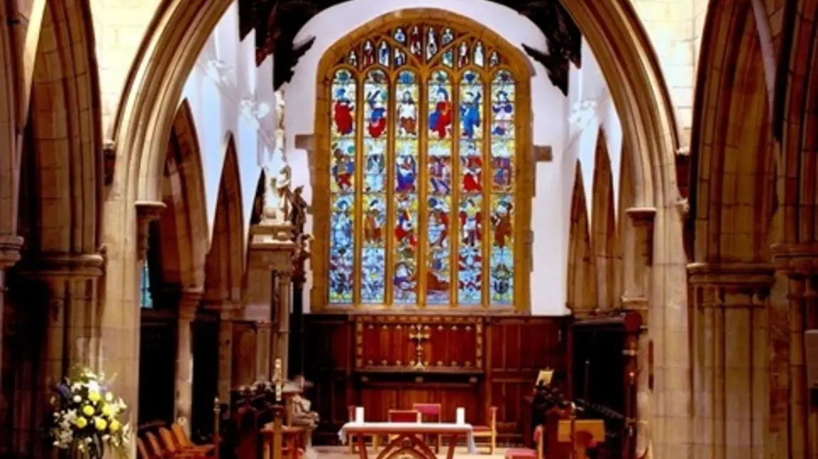 Thornhill Parish Church stained glass