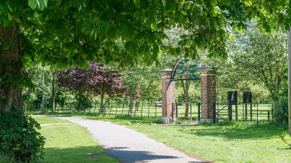 Houghton Hall Park pathway