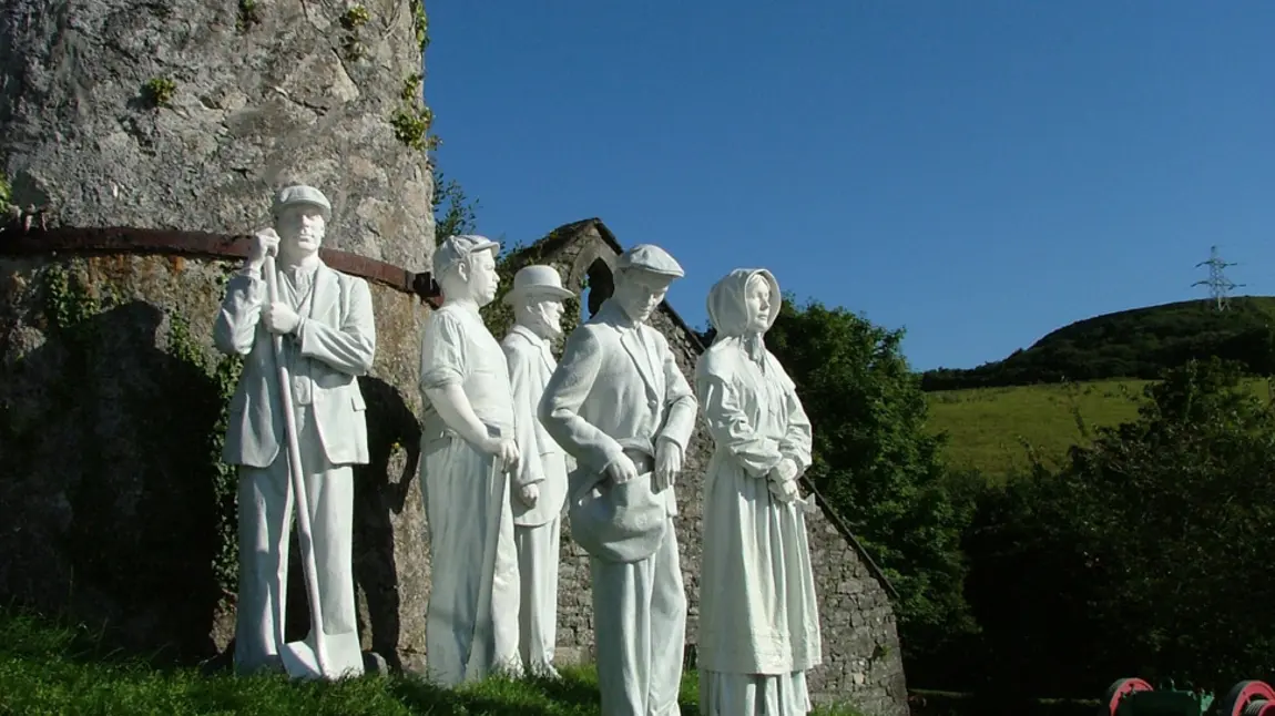 Clay statues at Wheal Martyn China Clay Museum 