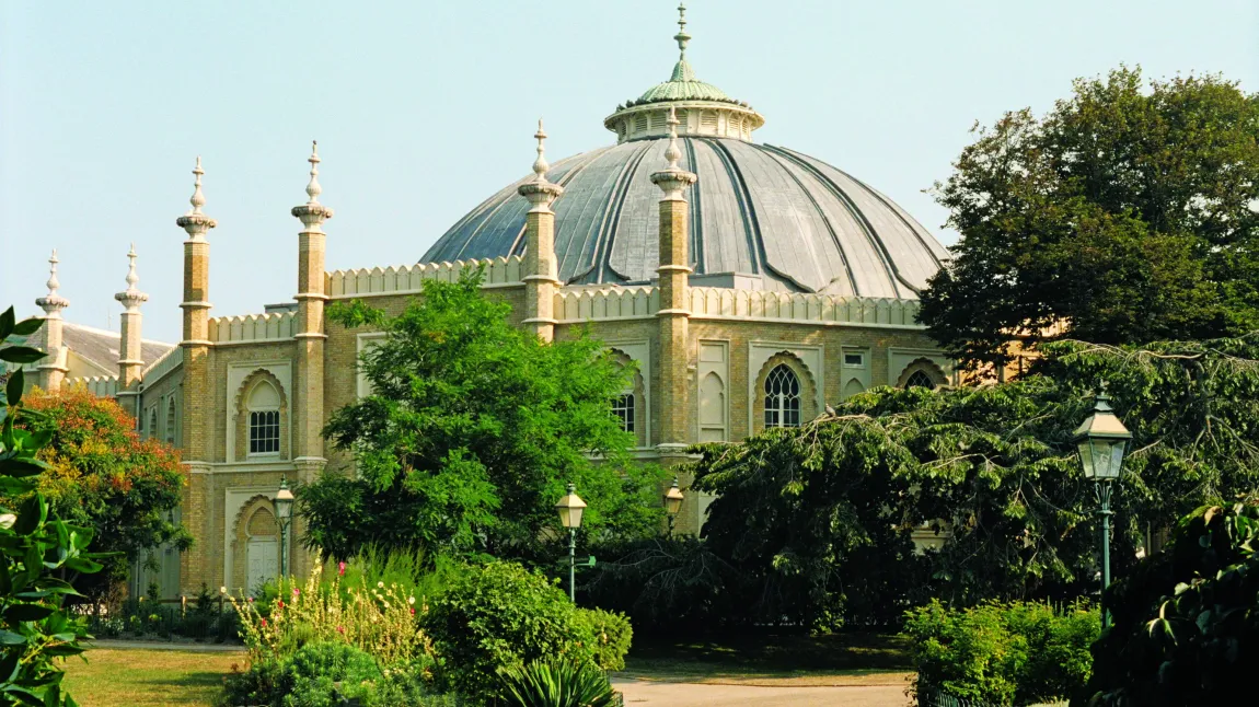Brighton Dome From Pavilion Gardens 