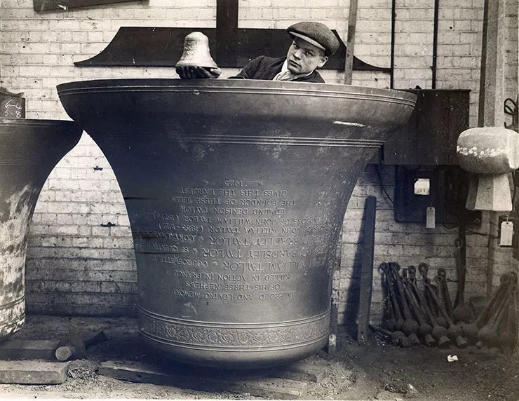 Loughborough Bellfoundry - large Carillon bell created at the foundry with man standing inside.jpg Loughborough Bellfoundry - large Carillon bell created at the foundry with man standing inside